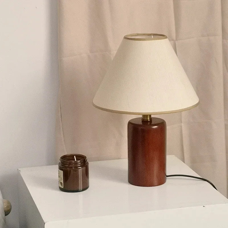 The Poise Lamp